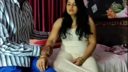 माधुरी बोली बेटा तेरा लण्ड बड़ा हो गया है डाल दे मेरी चूत में sex videos