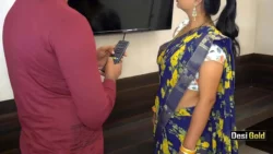 Indian Bhabhi Seduces TV Mechanic For Sex With Clear Hindi Audio xxx video