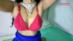 Indian hot sexy bhabi ki chudai Blue saree me Desi video